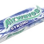 Košļājamā gumija Strong ar mentola un eikalipta garšu Airwaves 14g